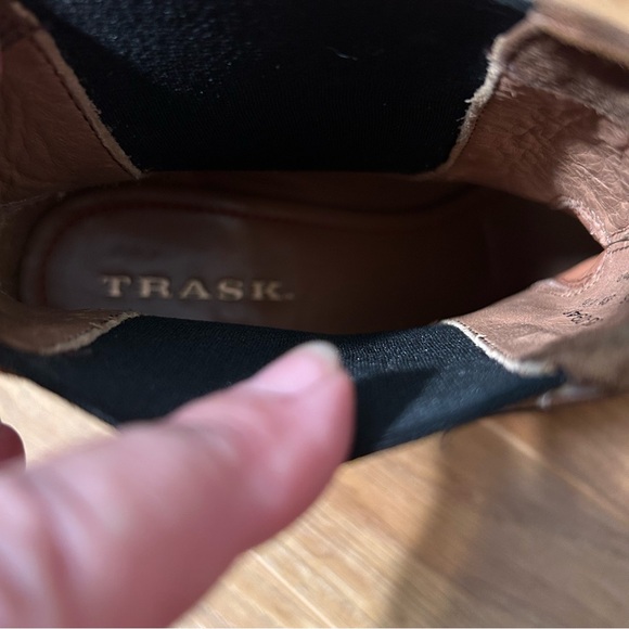 EUC! Trask leather square toe heeled booties - Picture 4 of 7